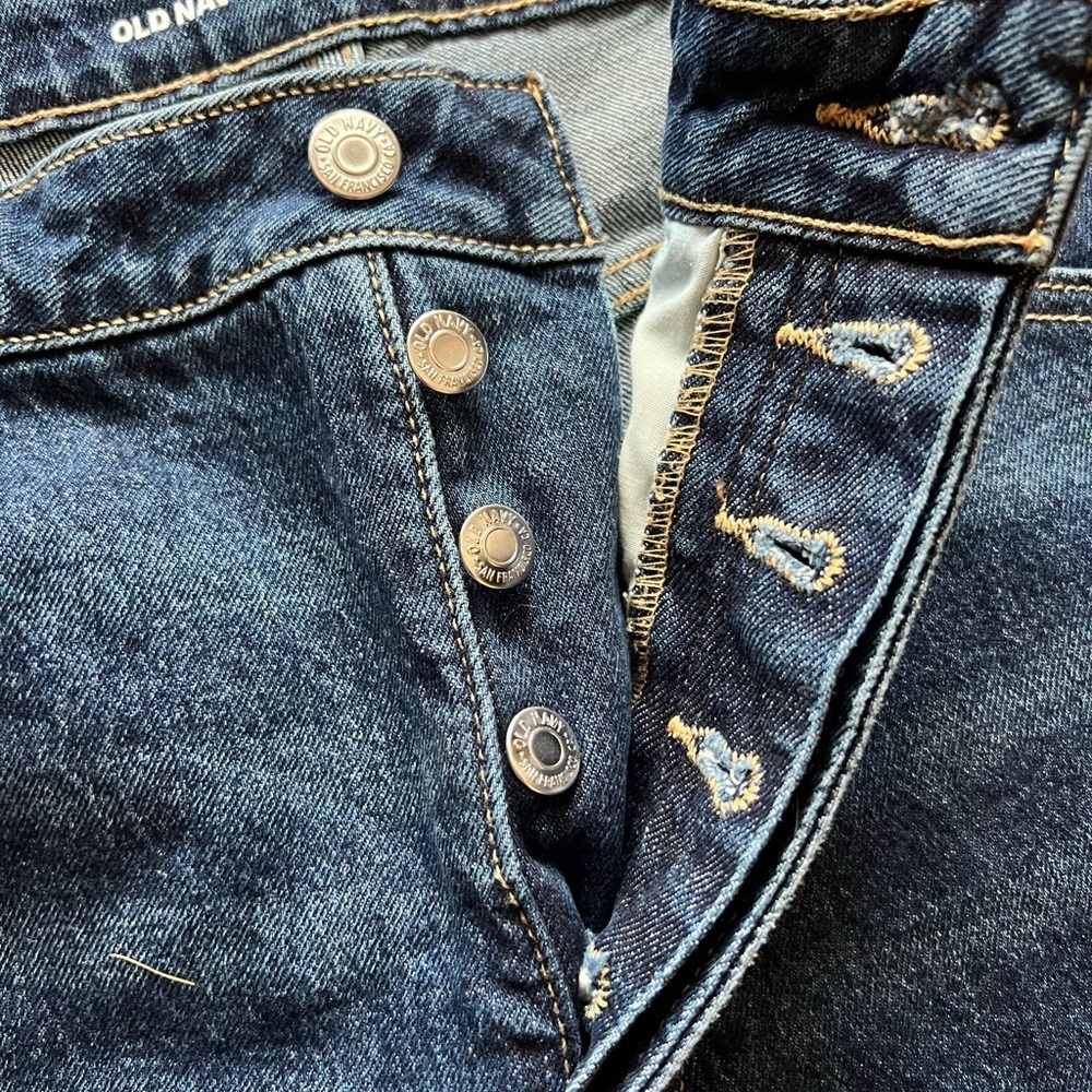 Old Navy,size 16 Indigo,medium wash,crop ankle,raw hem. - Picture 8 of 8